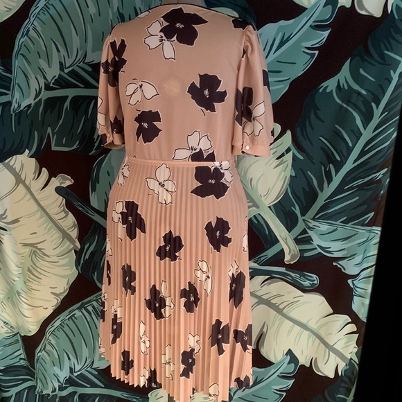 Vintage pleated dress - Picture 7 of 8